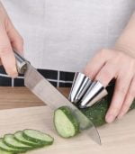 2 Pc Stainless Steel Finger Protector for Chopping - Image 3
